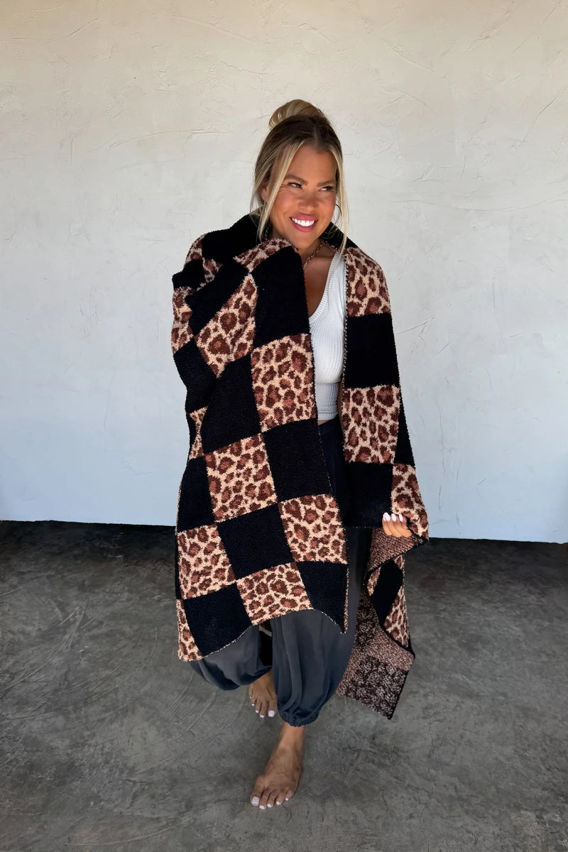 Preorder Leoapard Check Cloud Blanket