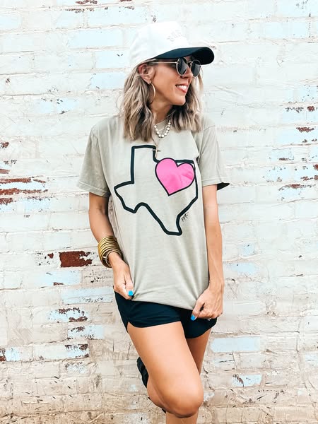 Give Texas your Heart Tee