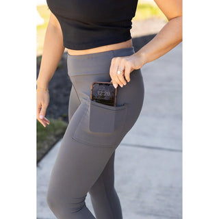 Cassandra Two Pack Capri Compression Leggings w Pockets
