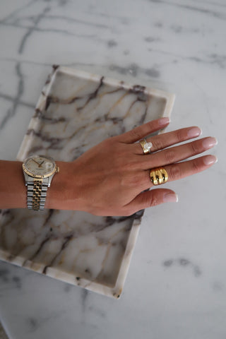 LARGE GOLD SHELL RING