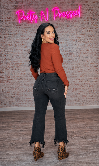 Blaken Distressed Cropped Black