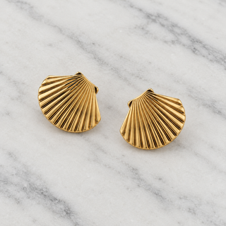 THE SHELL EARRINGS