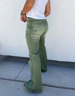 Laken Distressed Jeans