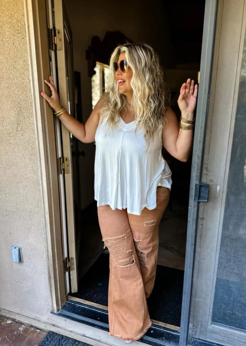 Laken Distressed Jeans
