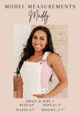 Supplier model Maddy reference card showing body measurements and usual clothing sizes, not product measurements.