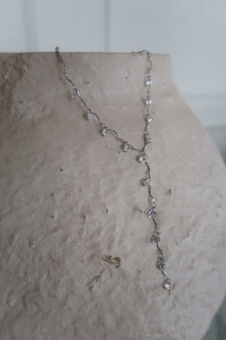 VERA NECKLACE
