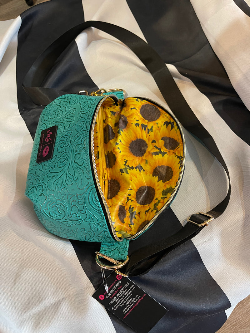 Sidekick Makeup Junkie Sunflower Interior